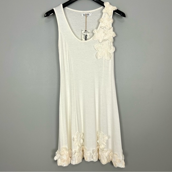 Monoreno Floral Appliqué Tank Dress Women’s Size L Bohemian Shift Sleeveless - Picture 1 of 9